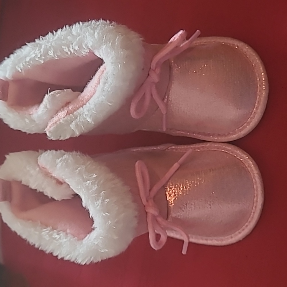Bebe baby shies